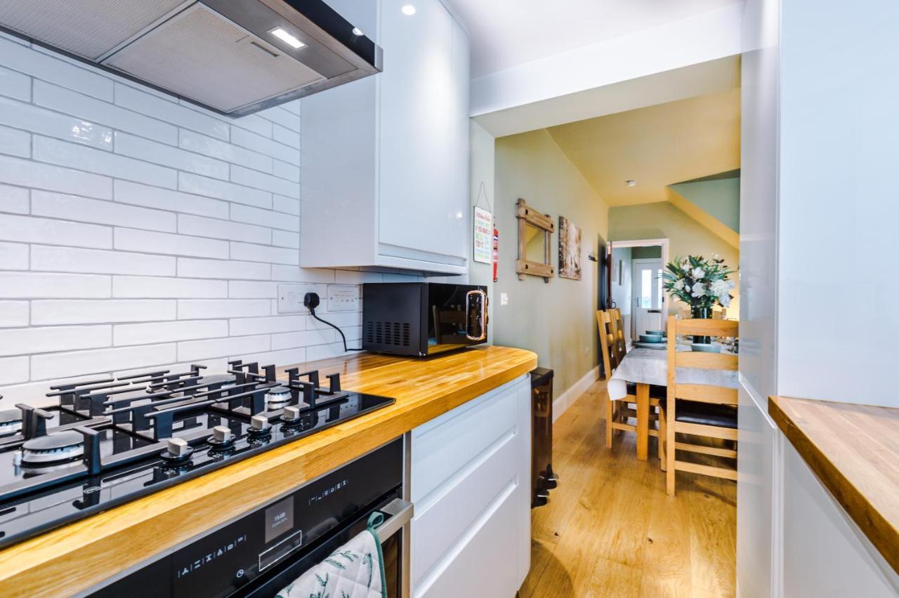 New! Gorgeous 2-Bed Home In Chester City Centre By 53 Degrees Property - Incredible Location, Ideal For Small Groups - Sleeps 6! Ngoại thất bức ảnh